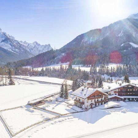 Apartments Hubertushof Toblach Buitenkant foto