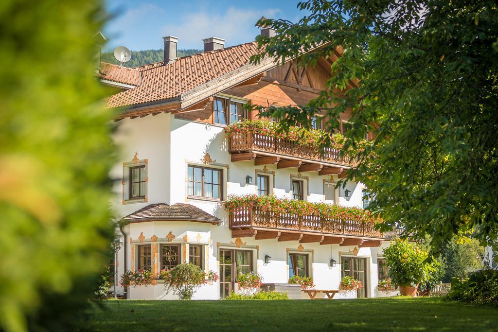 Apartments Hubertushof Toblach Buitenkant foto