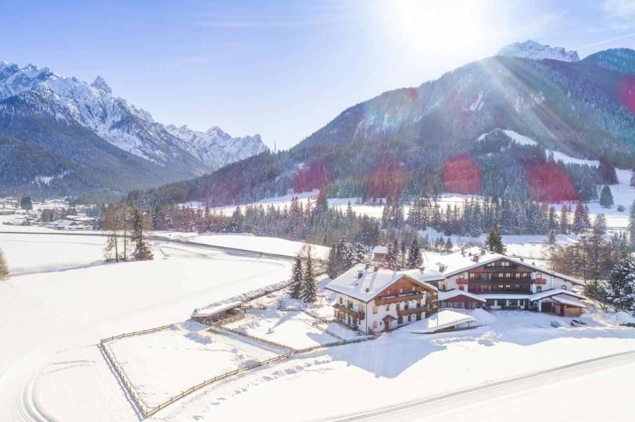 Apartments Hubertushof Toblach Buitenkant foto